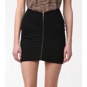 SILENCE + NOISE Vintage High Waist Women’s Black Zippered Skirt Size Medium Y2K